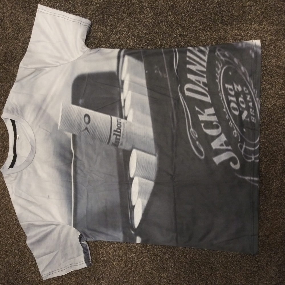 Men' T-Shirt